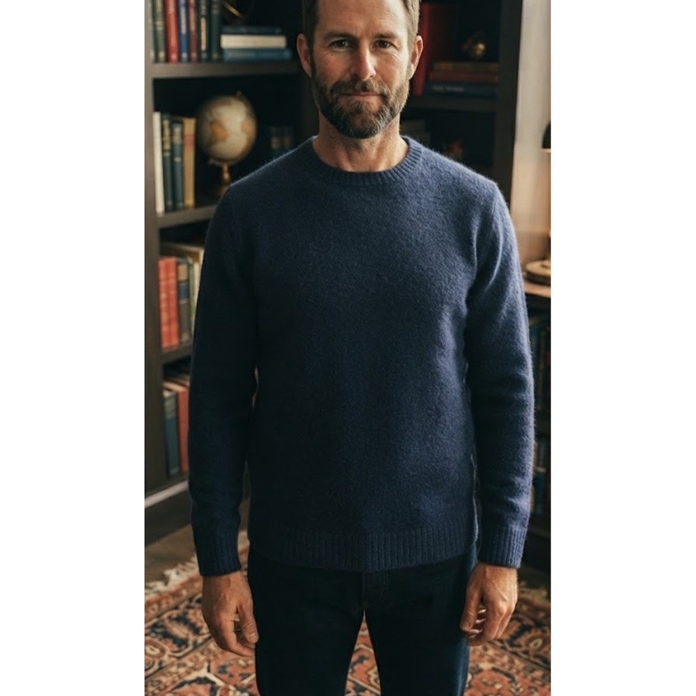 Taylor Stitch The Lodge Sweater Mens 42 Large Navy Baby Yak Crewneck Pullover